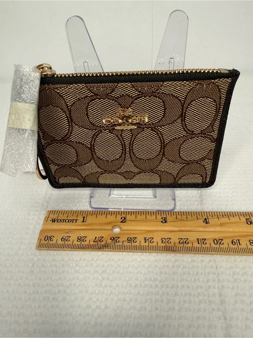 Coach Signature Canvas ID Card Case with Gold Hardware - Picture 5 of 9